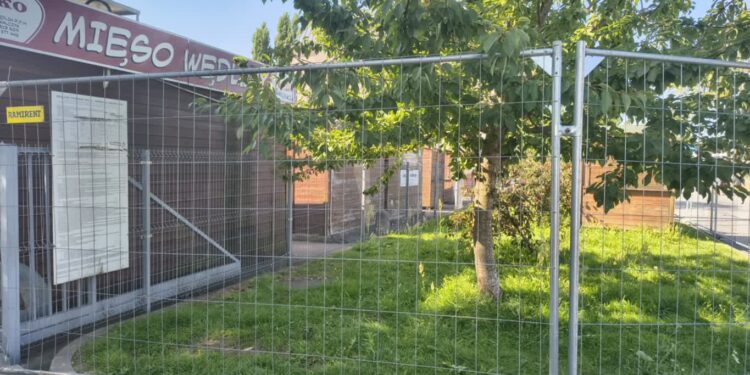 Teren ogrodzony, ruszają prace