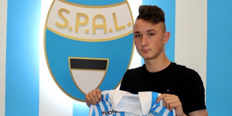 5 lat temu Jakub Iskra posmakował Serie A w barwach zespołu z Ferrary (fot. spalferrara.it)