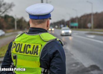 Nie zapłacił za paliwo. Wpadł, bo za szybko uciekał