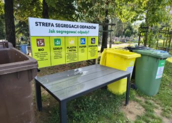 Nowe punkty segregacji na cmentarzu