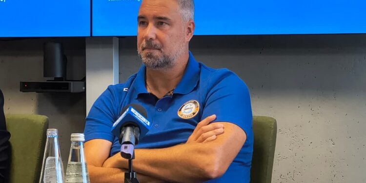 Hubert Henno – o zespole, synu i celach