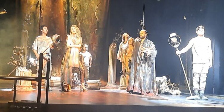 Współczesna wersja Antygony w gorzowskim teatrze. Spektakl za darmo