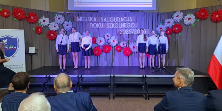 Nowy rok 2025/2026 w Gorzowie szkolny oficjalnie rozpoczęty