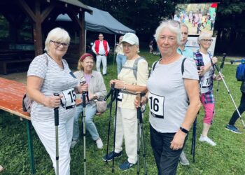 Czwarty Nordic Walking „Tropem jesiennego liścia” wystartował !