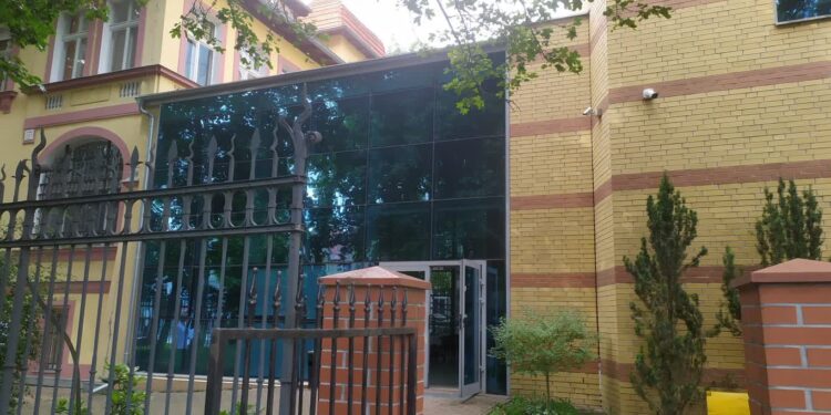 Młodzieżowy Dyskusyjny Klub Książki zaprasza