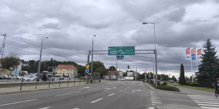 Testy świateł na Rondzie Santockim