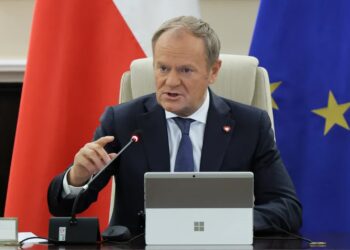 Tusk rozszyfrował skrót PCK: „cały PiS kradnie”