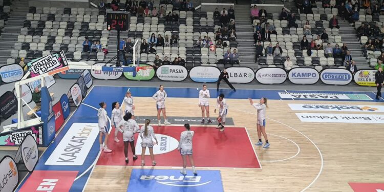 Wysoka wygrana naszych koszykarek