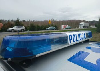 Policja przypomina o bezpieczeństwie w listopadowe święto