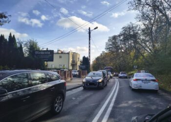 Sytuacja na Żwirowej. Busik będzie dowoził mieszkańców z os. Piaski