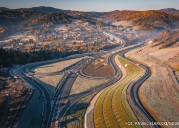 Najbardziej malownicza trasa w Polsce już otwarta. Ma przyspieszyć podróże na południe Europy