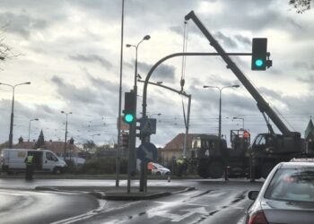 Poważna kolizja na rondzie Santockim