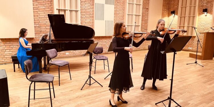 „Artyści dla młodzieży” – czwarta aukcja charytatywna w gorzowskiej Filharmonii