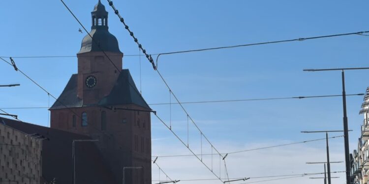 Mechanizm zegara z katedry w naprawie. Kiedy pojawią się wskazówki?