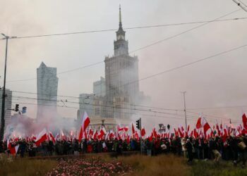 Marsz Niepodległości. Szef MSWiA wydał polecenia, jest mowa o „dodatkowych środkach prewencyjnych”