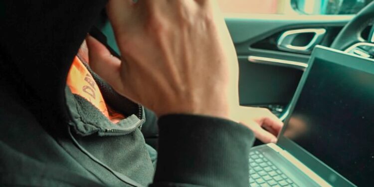 Oszuści obiecali zysk, a gorzowianin stracił 80 tysięcy