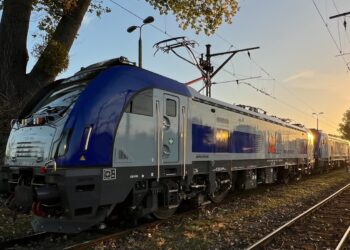 Zmiana czasu już w ten weekend. Część pociągów PKP Intercity zatrzyma się w nocy na godzinę