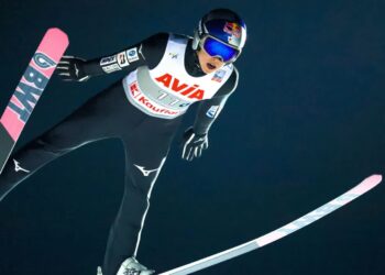 PŚ w skokach – Polacy na szóstym miejscu w konkursie mikstów, wygrali Japończycy