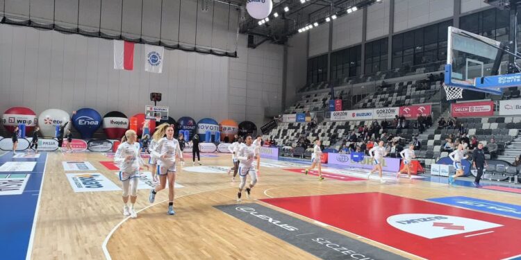 Ostatnia Prosta: koszykówka i siatkówka