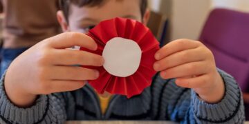 Rodzinne warsztaty patriotyczne przed Świętem Niepodległości