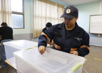 Komunistka mierzy się z kandydatami prawicy w wyborach prezydenckich