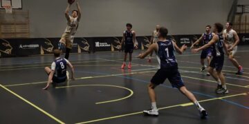 Kangoo wygrywają, ale wystawiają nerwy kibiców na próbę