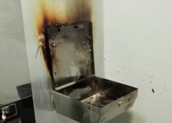 Ktoś wrzucił petardę do miejskiej toalety. Są zniszczenia