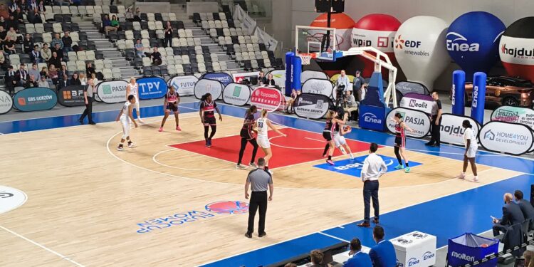 KSSSE Enea AZS AJP przegrywa po kosmicznym spotkaniu