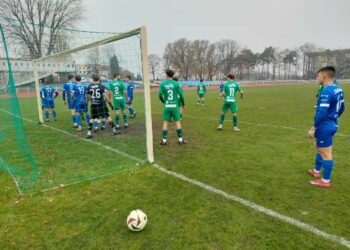 Ostatnia Prosta: siatkówka, piłka nożna, szachy