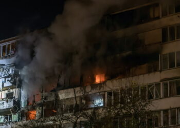 Zmasowany atak na Kijów. Rosja użyła m.in. rakiet balistycznych