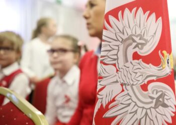 Ponad 4,8 mln uczniów zgłosiło się do akcji „Szkoła do hymnu”