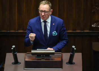 Telus: nie wiedziałem o sprzedaży działki w Zabłotni