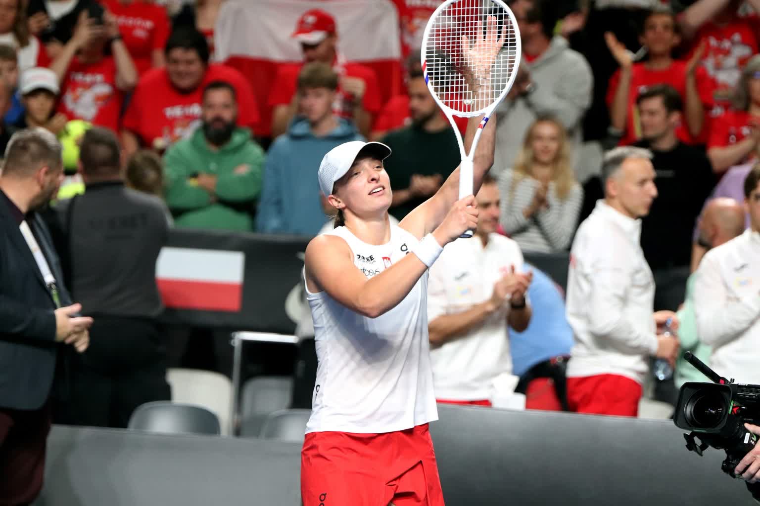 Ostatnia Prosta: tenis i piłka ręczna