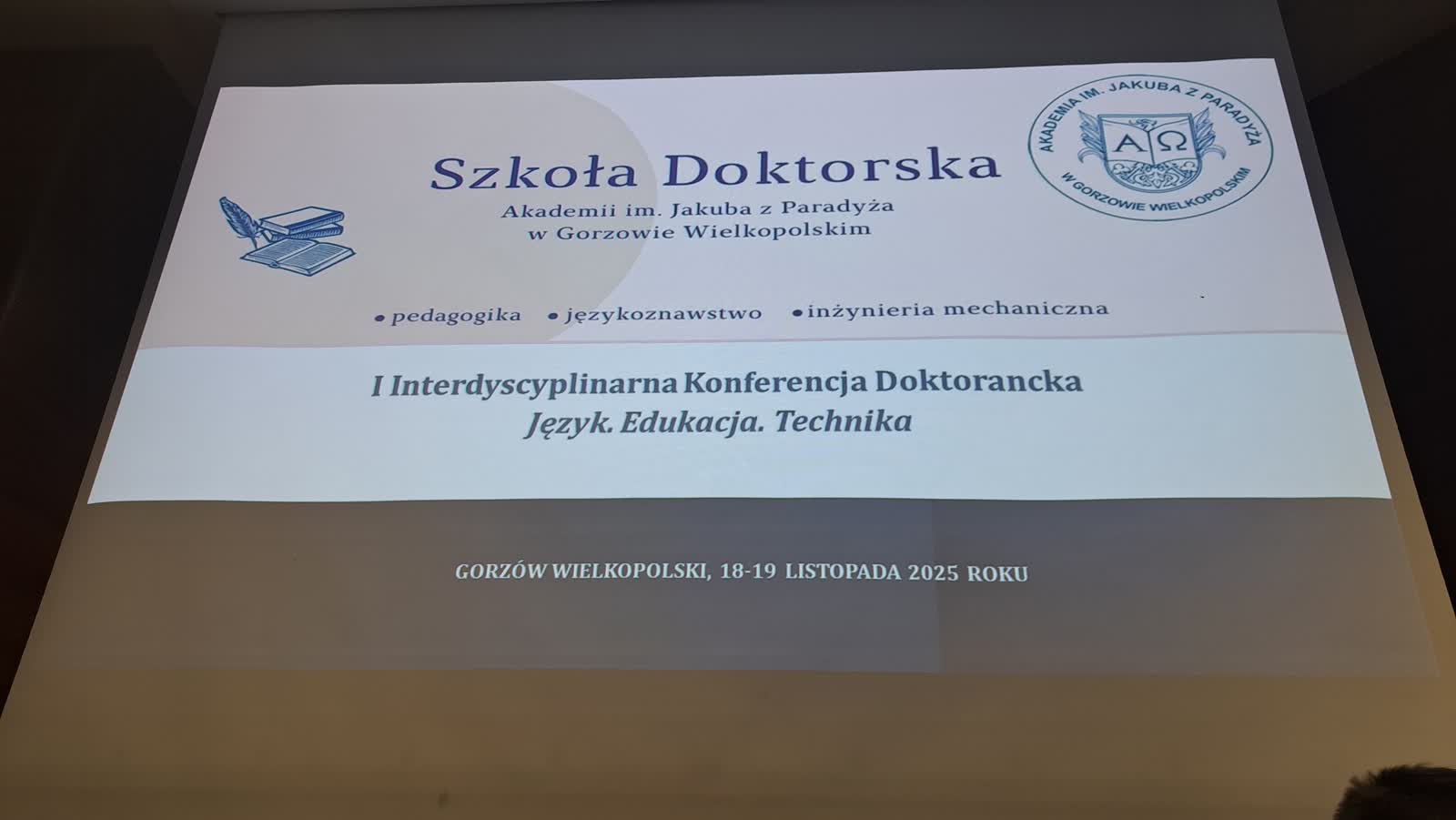 Wymieniają się doświadczeniami i wiedzą. Konferencja na AJP