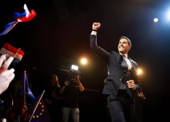 Partia D66 Roba Jettena zwyciężyła w wyborach parlamentarnych w Holandii