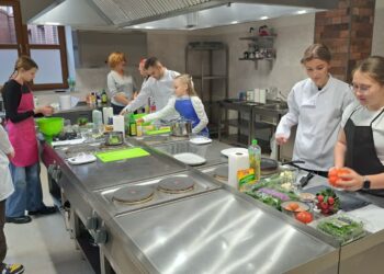 Młodzi kucharze przygotowali zdrowe śniadanie. Finał konkursu w Gorzowie