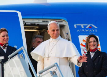 Papież Leon XIV wyrusza w pierwszą zagraniczną podróż. Odwiedzi dwa kraje