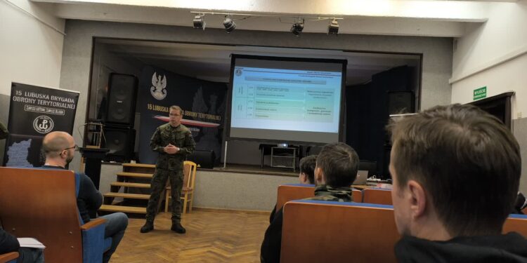 Pierwsi ochotnicy przeszkoleni