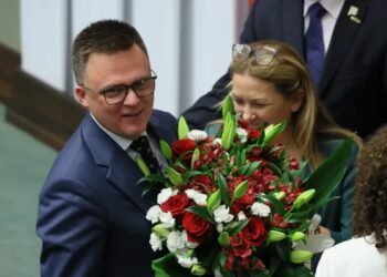 Bilans Szymona Hołowni: Sala 101 wróciła, pokój pani Toli po remoncie. Zamrażarka i kilometrówki zostały