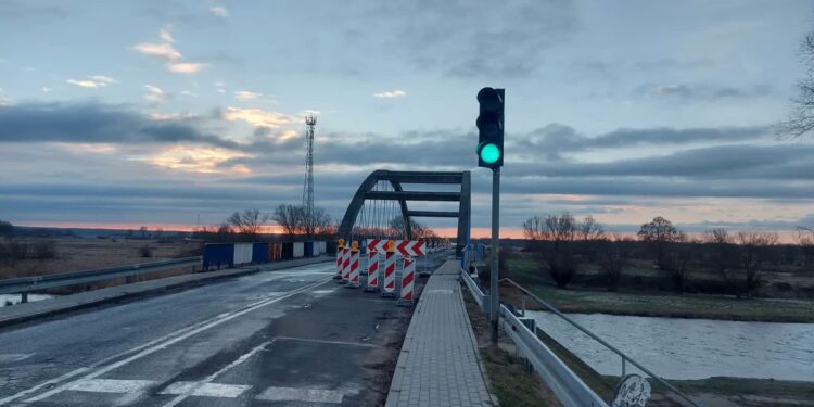 Rozpoczyna się budowa nowego mostu w Santoku