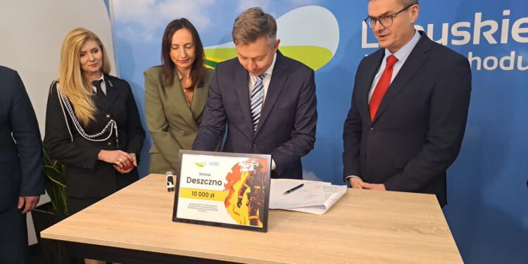 Pieniądze dla lubuskich strażaków na nowy sprzęt