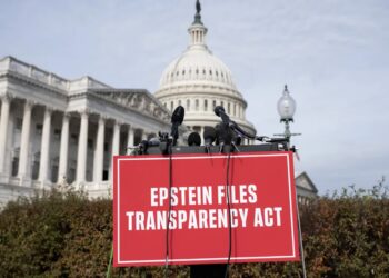 Akta sprawy Epsteina zostaną ujawnione. Trump podpisał ustawę