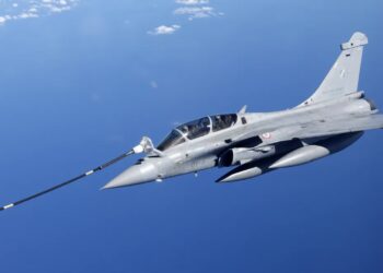 Ukraina kupi samoloty wojskowe od Francji. Macron i Zełenski podpisali list intencyjny