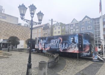 Iskry Niepodległej już błyszczą na gorzowskim Starym Rynku