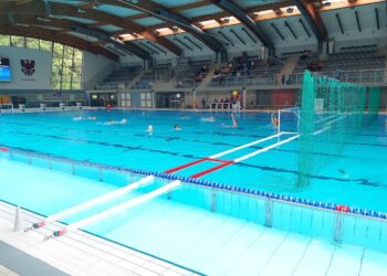 Młodzicy Alfy i Stilonu GKPW-59 po pierwszym turnieju