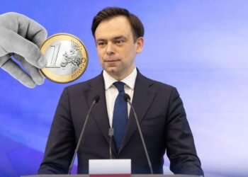 Minister finansów: rząd nie pracuje nad wprowadzeniem euro