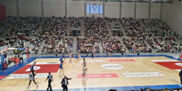 Nowy nabytek i drobne problemy kadrowe – gorzowskie koszykarki grają z Polonią