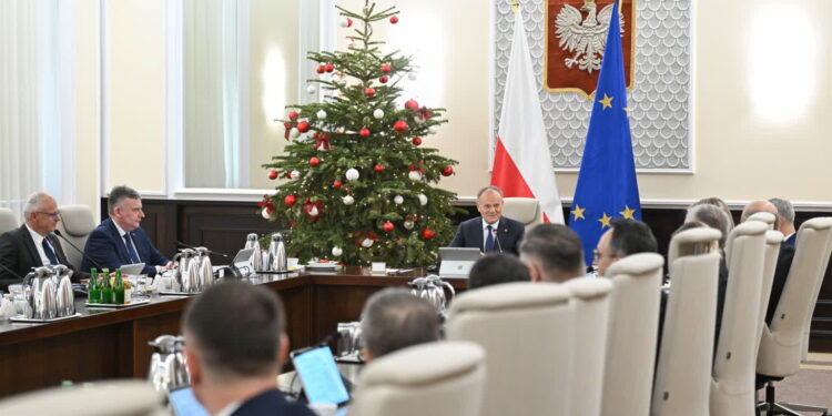 Rząd przyjął projekt ustawy o statusie osoby najbliższej