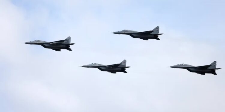 Szef MON: będziemy starali się przekazać nasze MiGi-29 Ukrainie