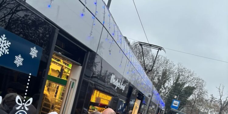 Mikołajkowy tramwaj wyjechał na ulice Gorzowa